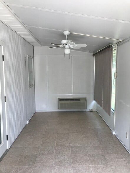 Building Photo - 4820 St Leo Pl