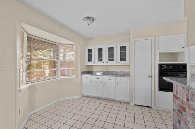 Building Photo - 10534 Huntington View Dr