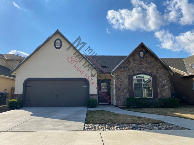 Primary Photo - Beautiful 3 bedroom/2 bath home in northwe...