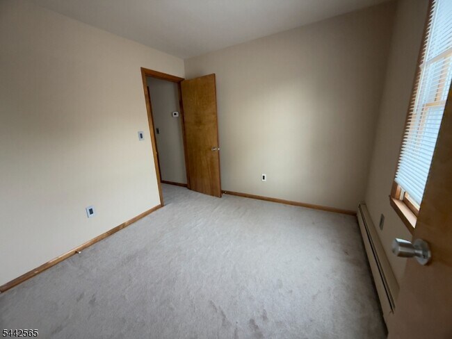 Building Photo - 209 N 16th St
