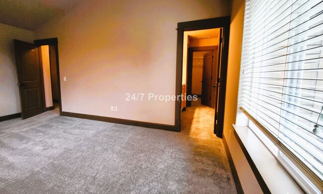 Building Photo - The Perfect 3 BD | 2.5 BA Home in Oregon C...