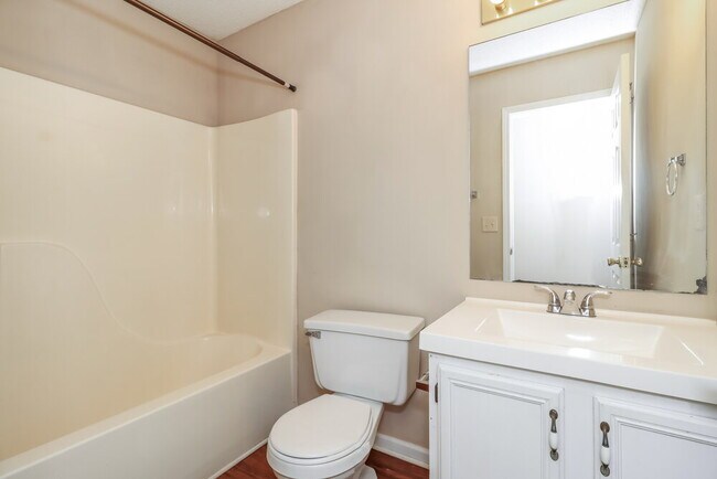 Building Photo - 2070 Cherokee Ridge Trail NW