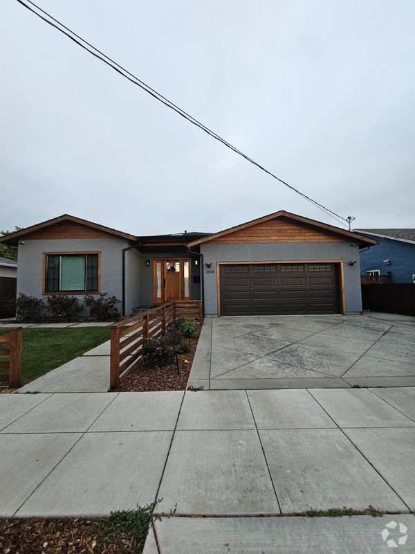 Building Photo - 2520 Garvin Ave