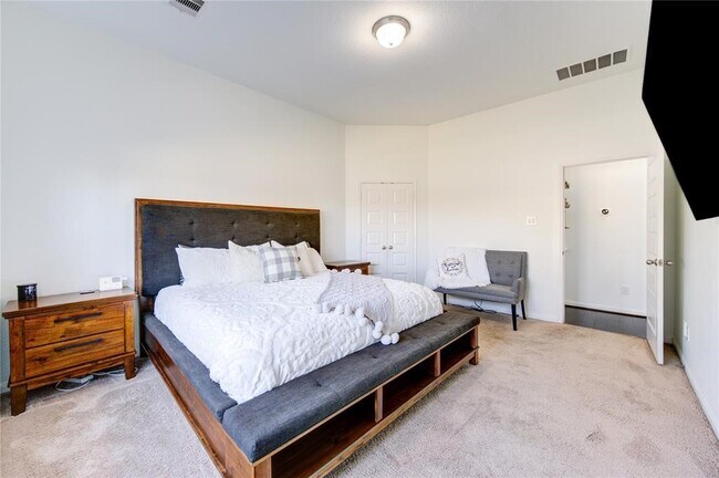 Building Photo - 2943 Shadowbrook Chase Ln