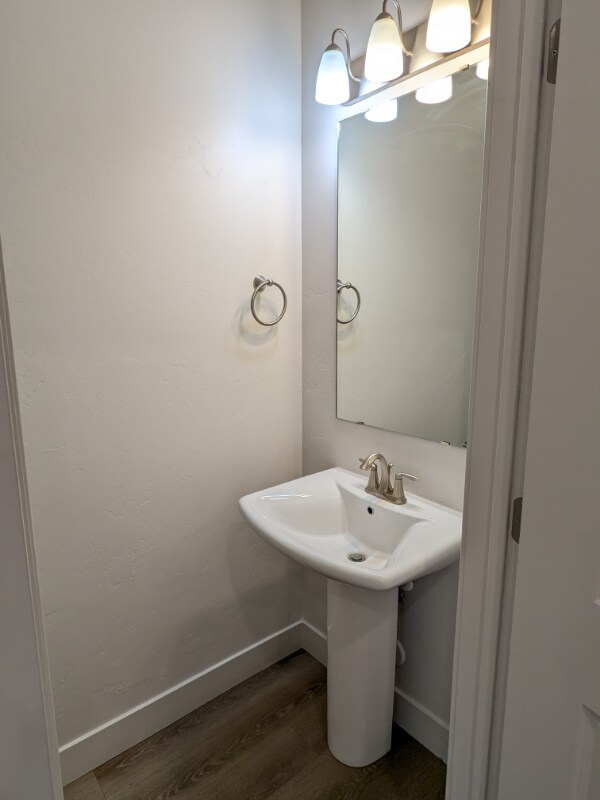 Building Photo - 335 S 1580 E