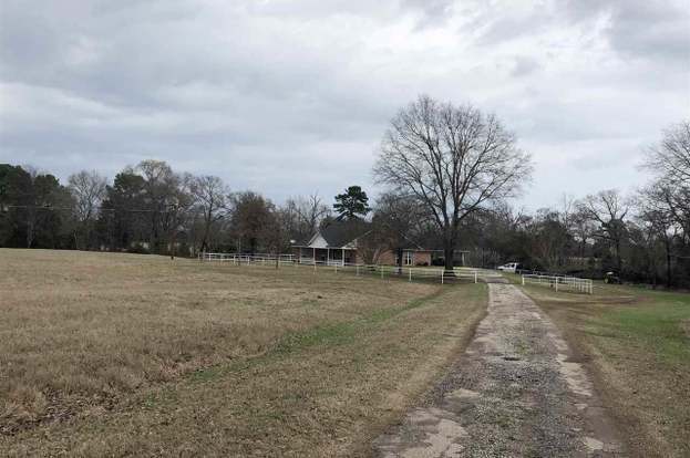 Building Photo - 1179 Martin St