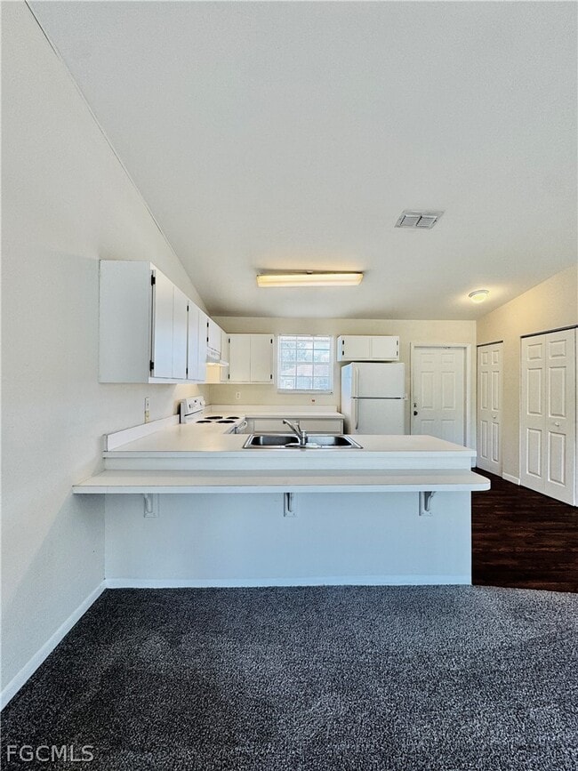 Building Photo - 19045 Holly Rd