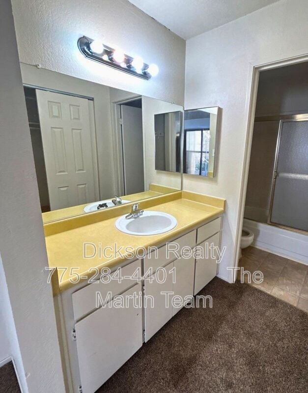 Building Photo - 2450 Lymbery St