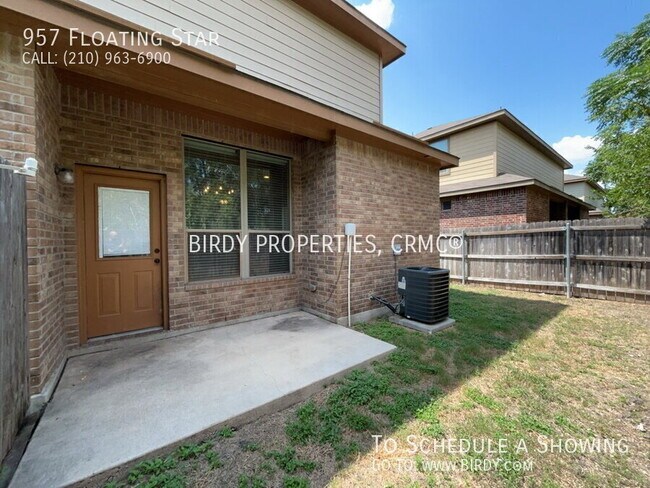 Building Photo - 957 Floating Star