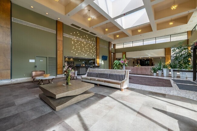Building Photo - Awesome opportunity to rent a condo with $60K in upgrades!