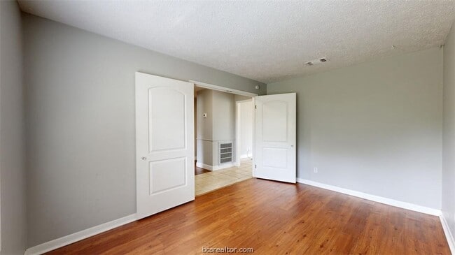 Building Photo - 1417 Antone Ct