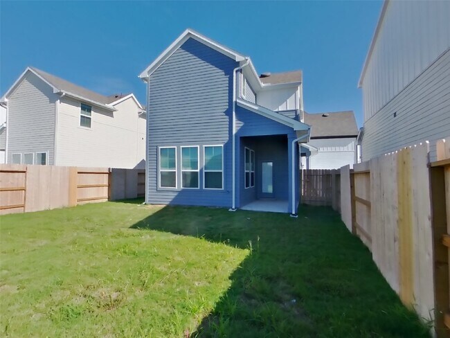 Building Photo - 22813 Terrazzo Dr