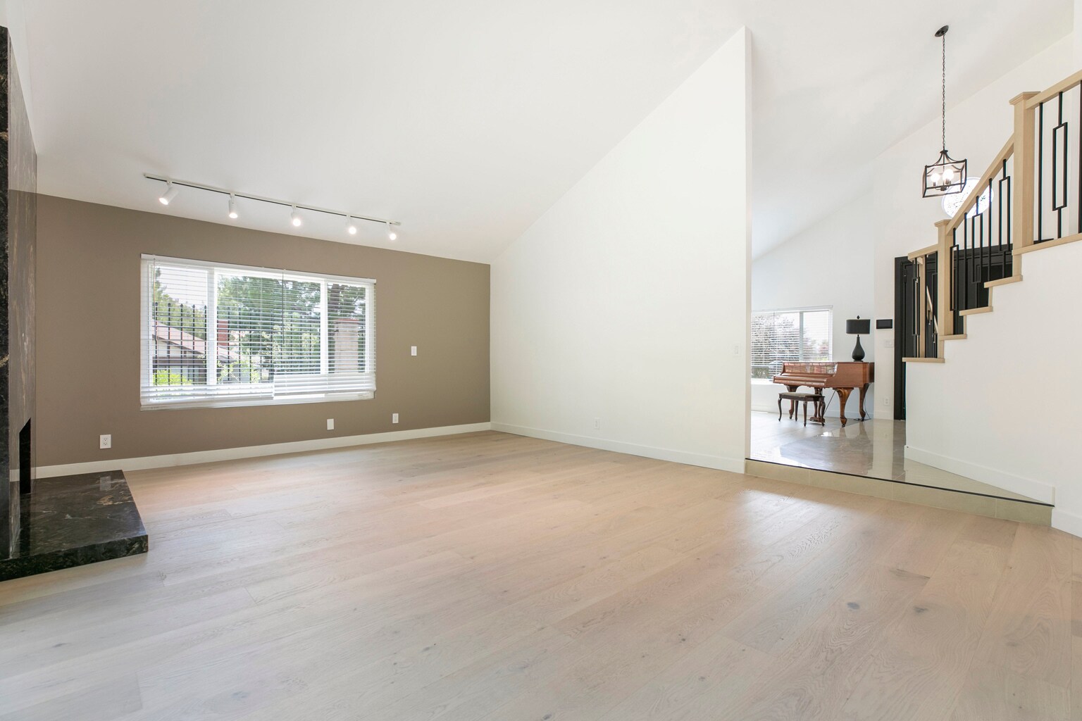 Building Photo - 3125 Emerald Isle Dr