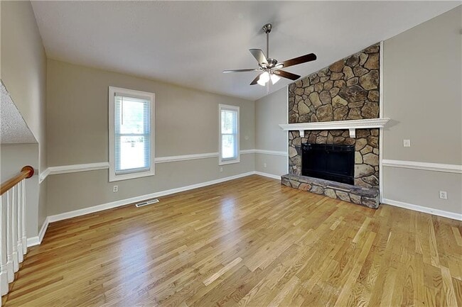 Building Photo - 3702 Pine Brook Dr