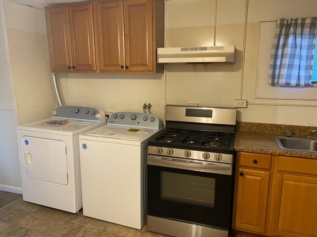 Kitchen - 550 Washington Ave