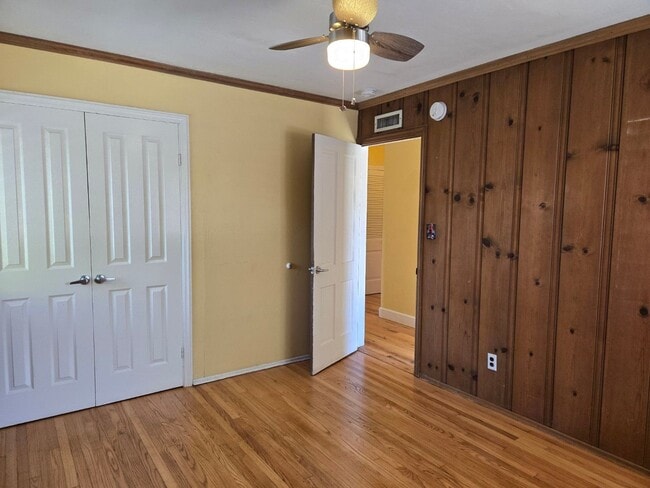 Building Photo - Large home near SDSU available immediately.