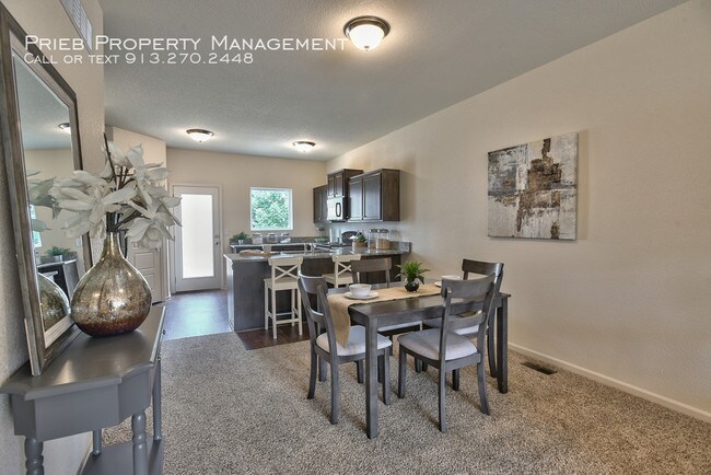 Building Photo - Prairie Haven Townhome - Available July 16th