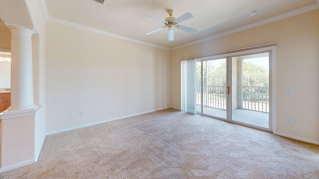 Building Photo - Welcome home to this charming 2-bedroom, 2...