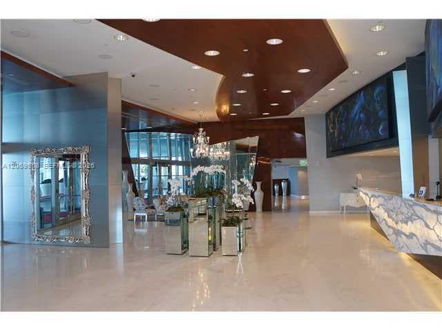 Building Photo - 17121 Collins Ave