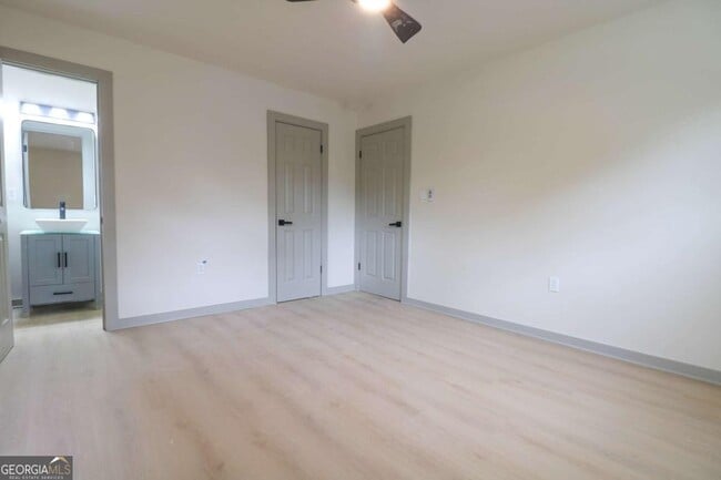 Building Photo - 4396 Greenleaf Cir SW