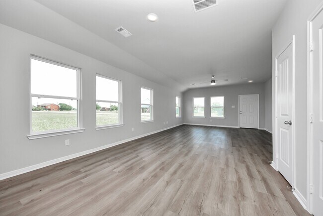 Building Photo - 288 Buckskin Dr