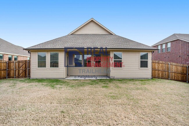 Building Photo - Charming 3-Bedroom Home in Desirable Neighborhood!