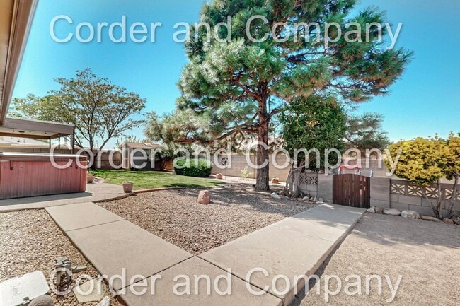 Building Photo - COMMING SOON! Spacious Floorplan - 3 Bedroom 2 Bathroom 2 Car Garage Home