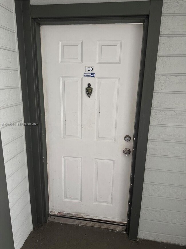 Building Photo - 469 NE 207th Ln