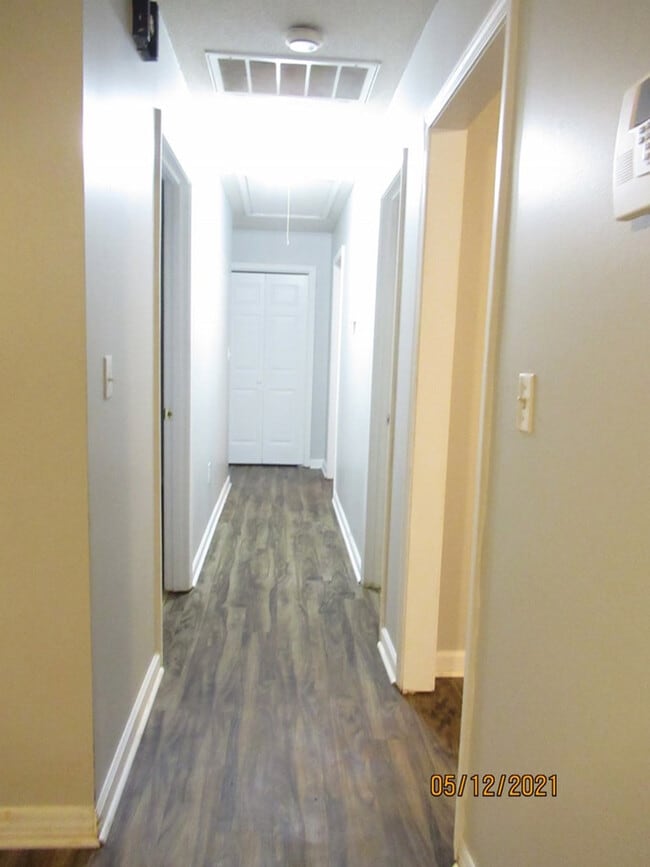 Building Photo - 6040 Acton Rd