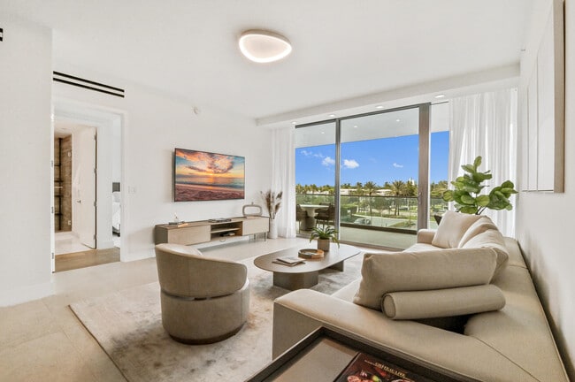 Building Photo - 10203 Collins Ave