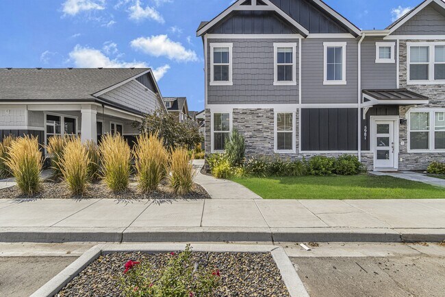 Building Photo - 5987 S Jessenia Ln