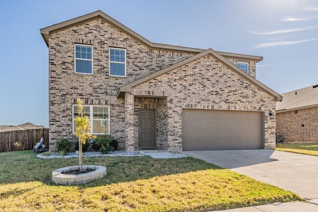 Building Photo - Like new 4 bedroom 2.5 bath in Villages of...