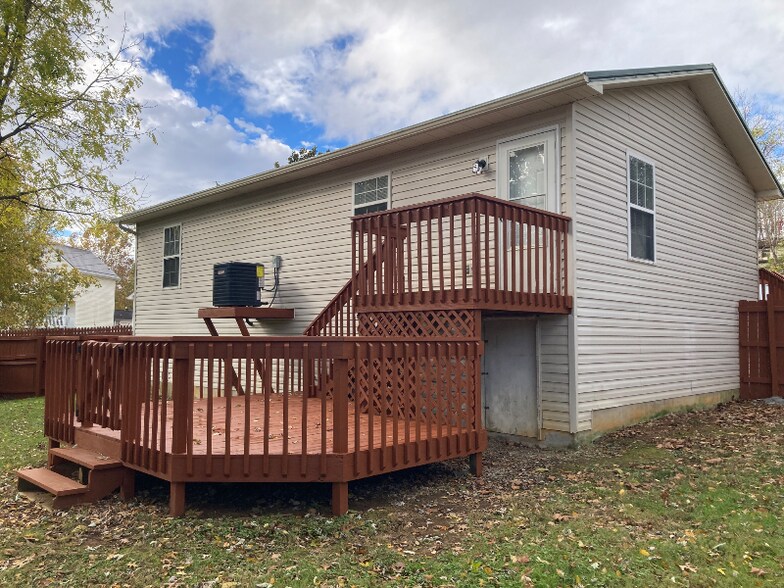 Building Photo - 1709 Daytona Ct