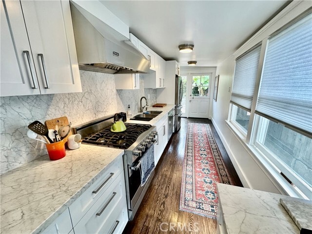 Building Photo - 563 Cress St