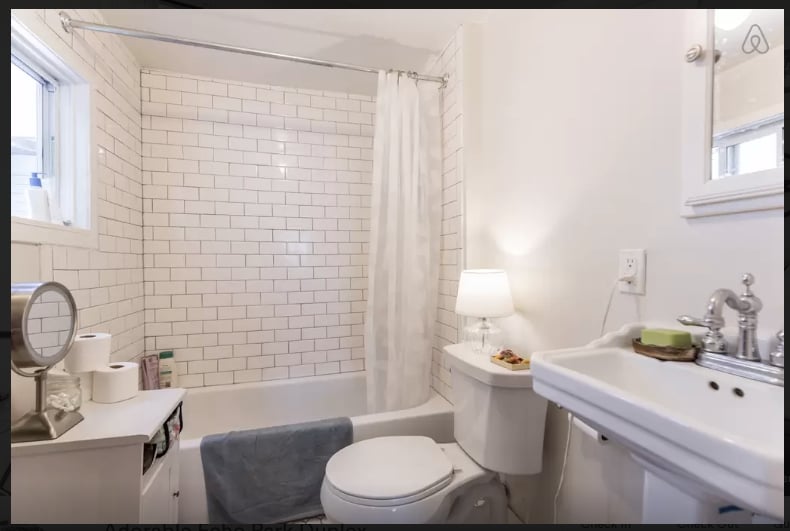 Bath - 1453 Echo Park Avenue