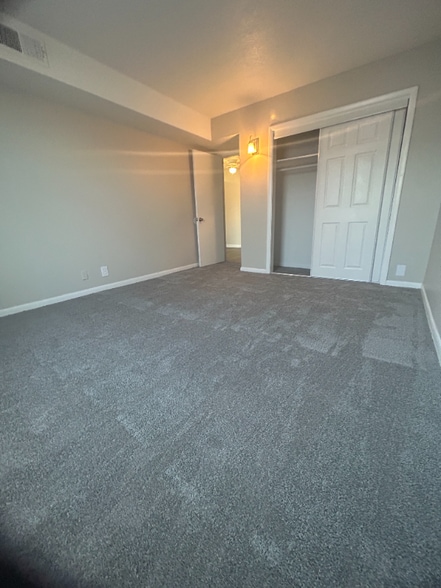 Building Photo - 300 Berkley Dr