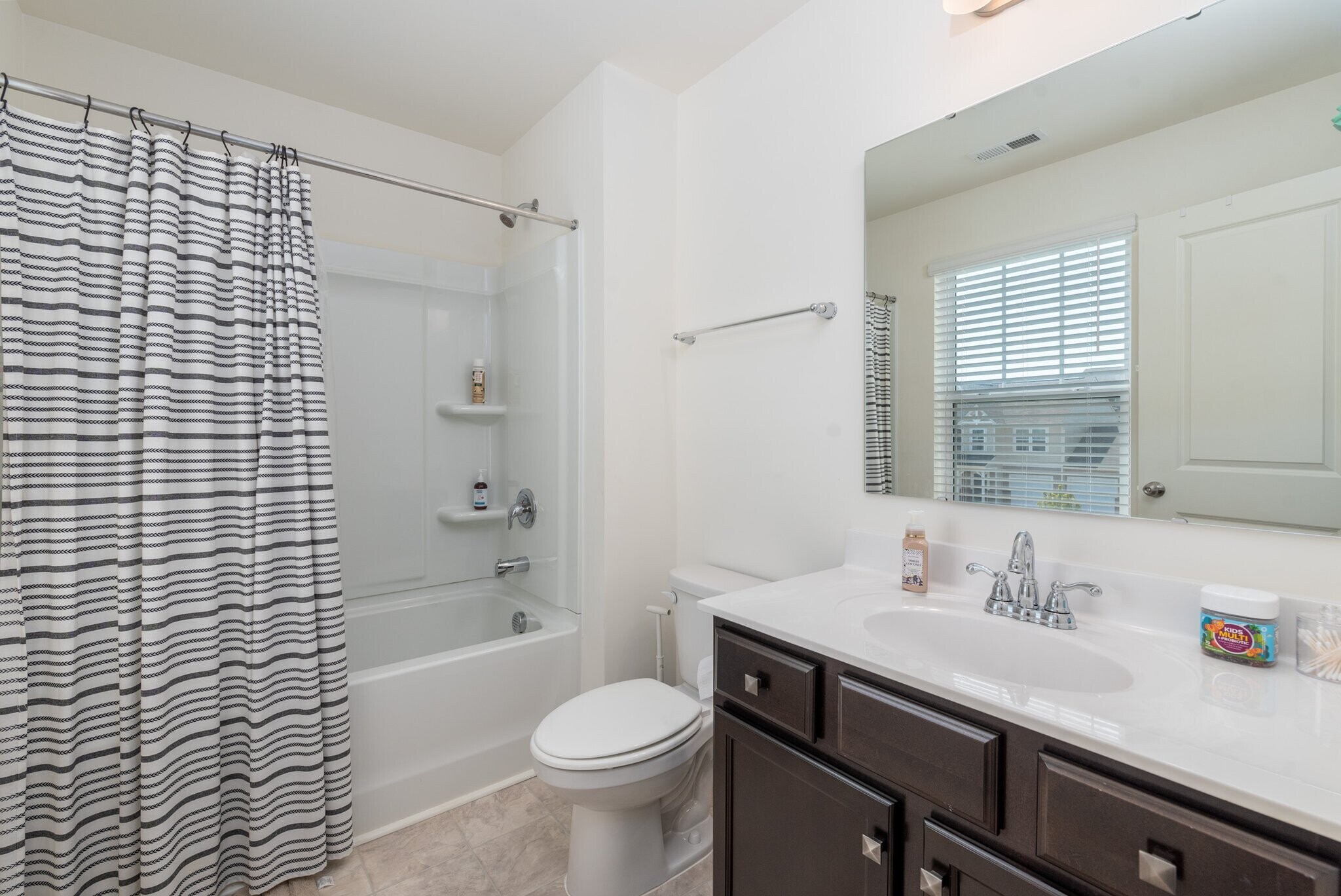 Building Photo - 128 Mooring Dr