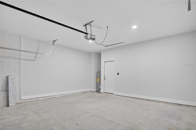 Building Photo - 7938 N Maltese Dr