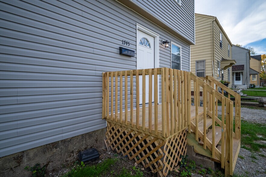 Building Photo - 1747 E Frankfort St