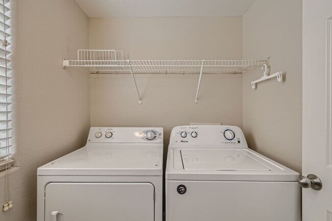 Building Photo - 4782 Manderston Ct