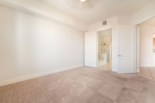 Building Photo - Modern Condo Living with Luxury Finishes in a Gated Community!