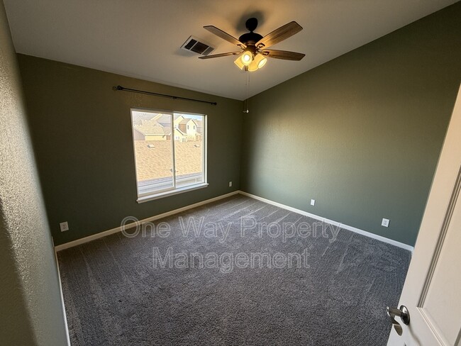 Building Photo - 5551 W 29th St