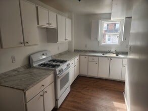 Building Photo - 36 N Rodney Dr