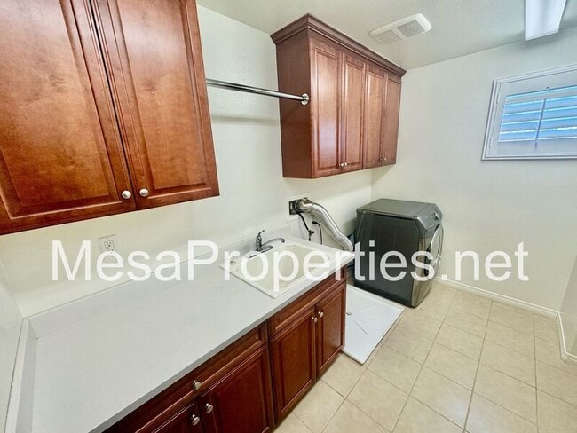 Building Photo - 13187 Oatman Dr