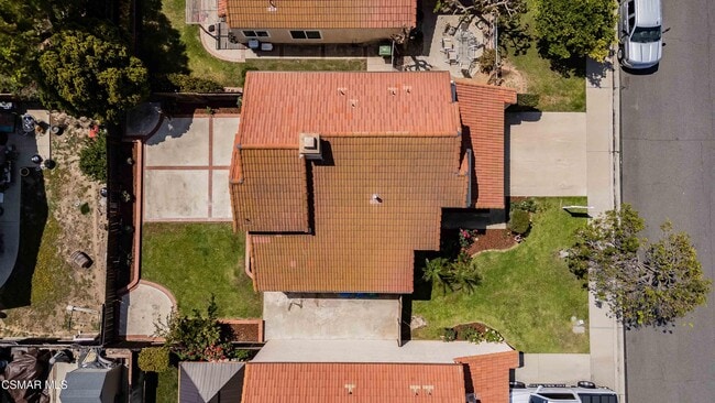 Building Photo - 2332 Hampton Ave