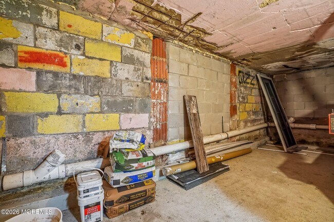 Building Photo - 108 Burlington Ave