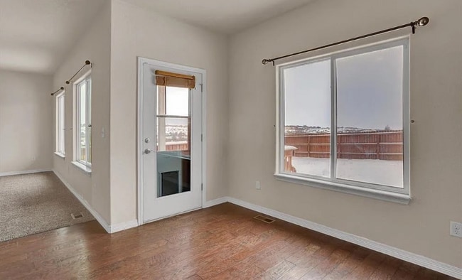 Building Photo - 7425 Willowdale Dr