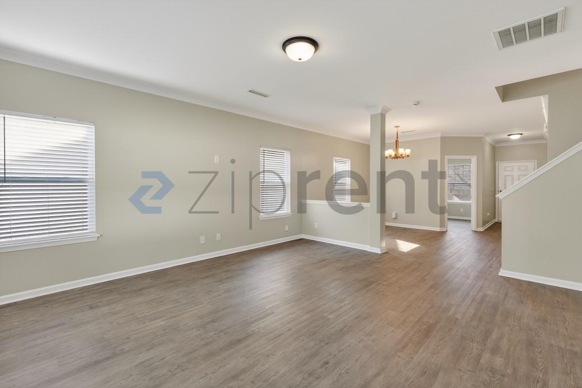 Building Photo - 291 Ranlo Ave