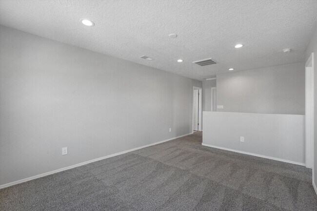 Building Photo - 3205 Tazanita Lp SE