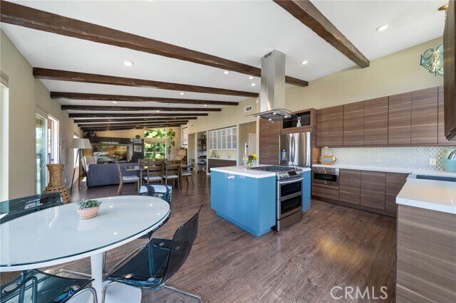 Building Photo - 215 Monterey Dr